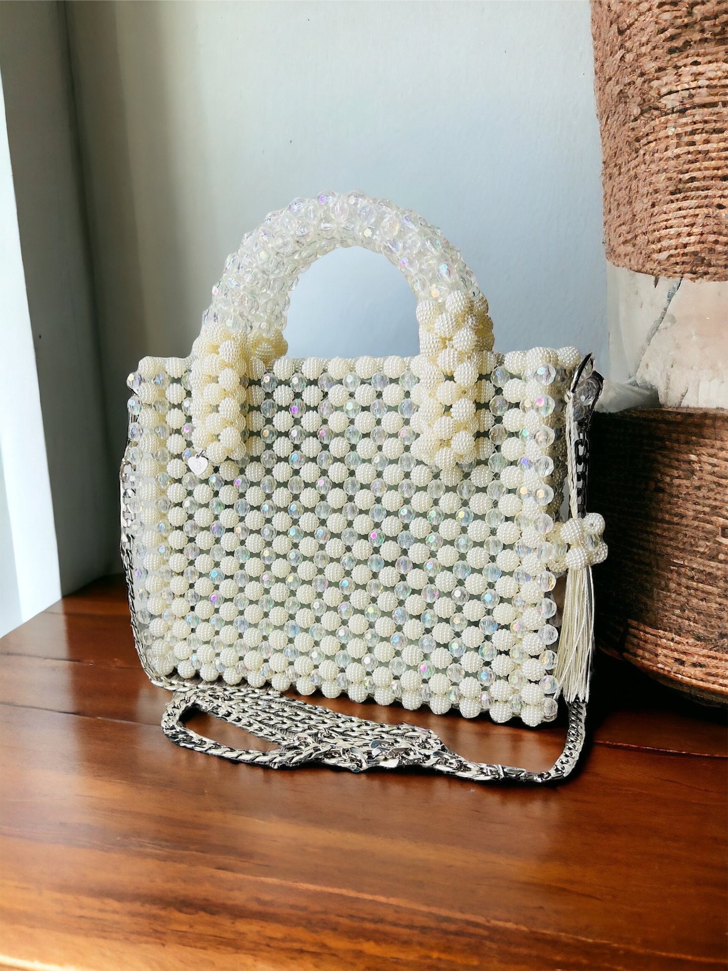 Beaded Crossbody Bag: Stylish White Handbag with Stainless Steel Strap