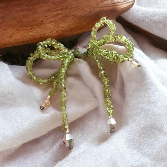 Handcrafted Double Bow Pin: Stone Chip Beaded Brooch