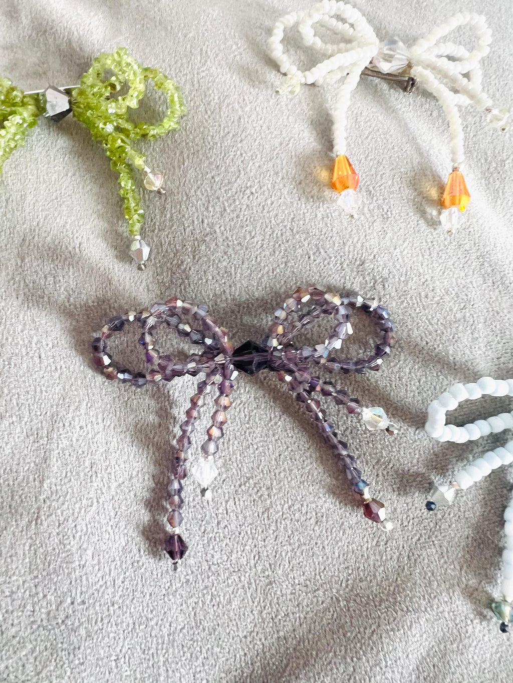 Handcrafted Double Bow Pin: Stone Chip Beaded Brooch
