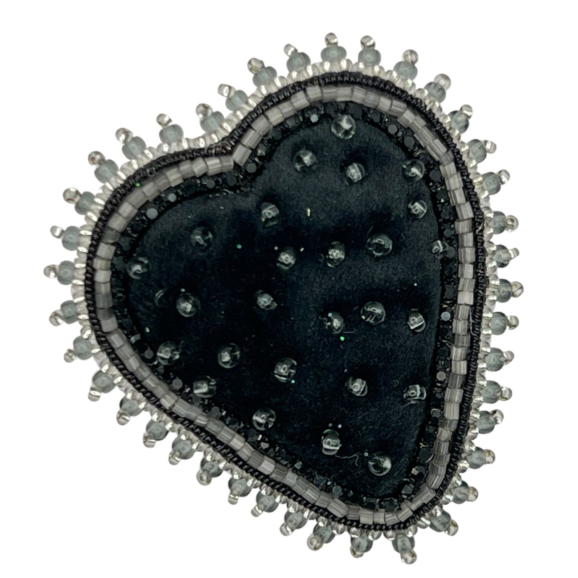 Velvet Heart Brooch: Green Tassel Pendant, Elegant Gift