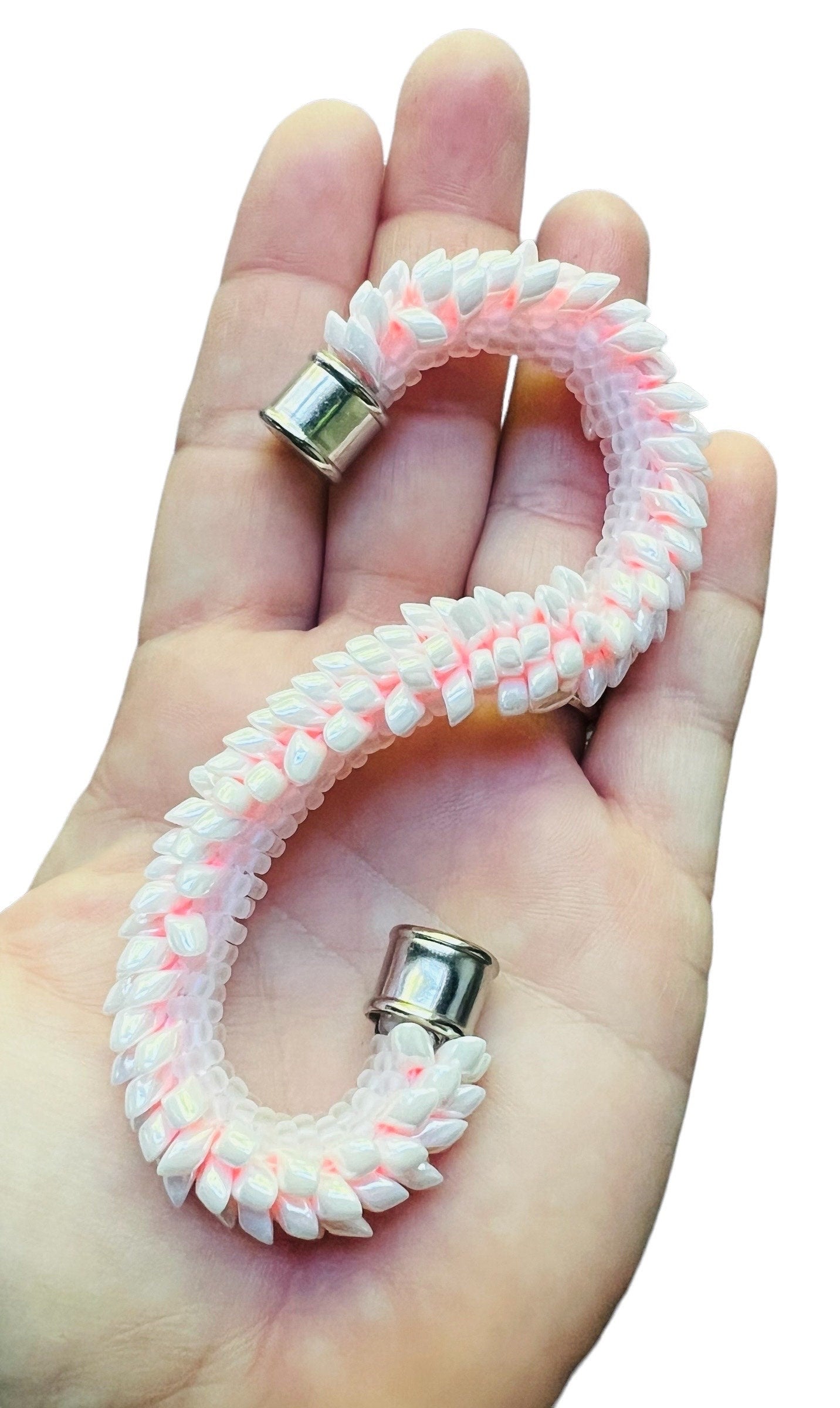 Dragon’s luster: Matagama beads bracelet inspired by Dragon scales