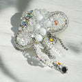 Crystal Cloud Brooch: elegant white pin