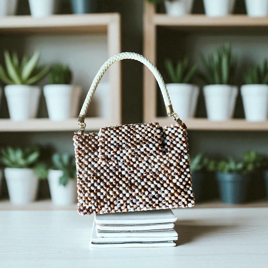 Handmade Beaded Bag: shoulder clutch