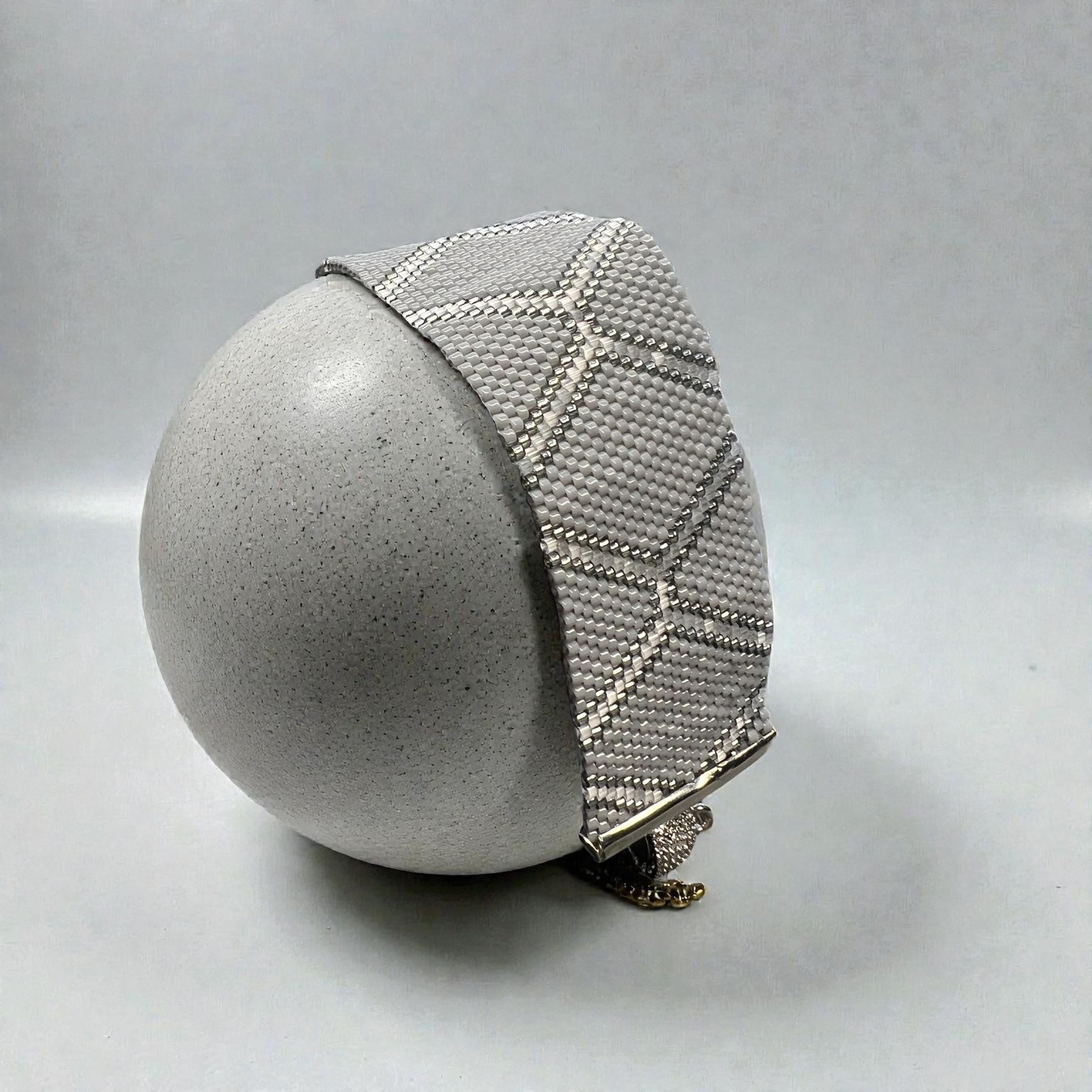 Handmade Peyote Stitch Bracelet – 4 seasons collection