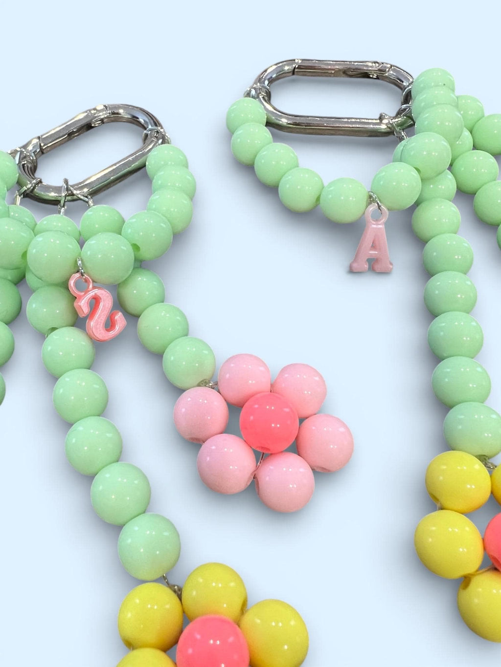 Personalized Acrylic Flower Bag Charm – Handmade Beaded Keychain Clasp