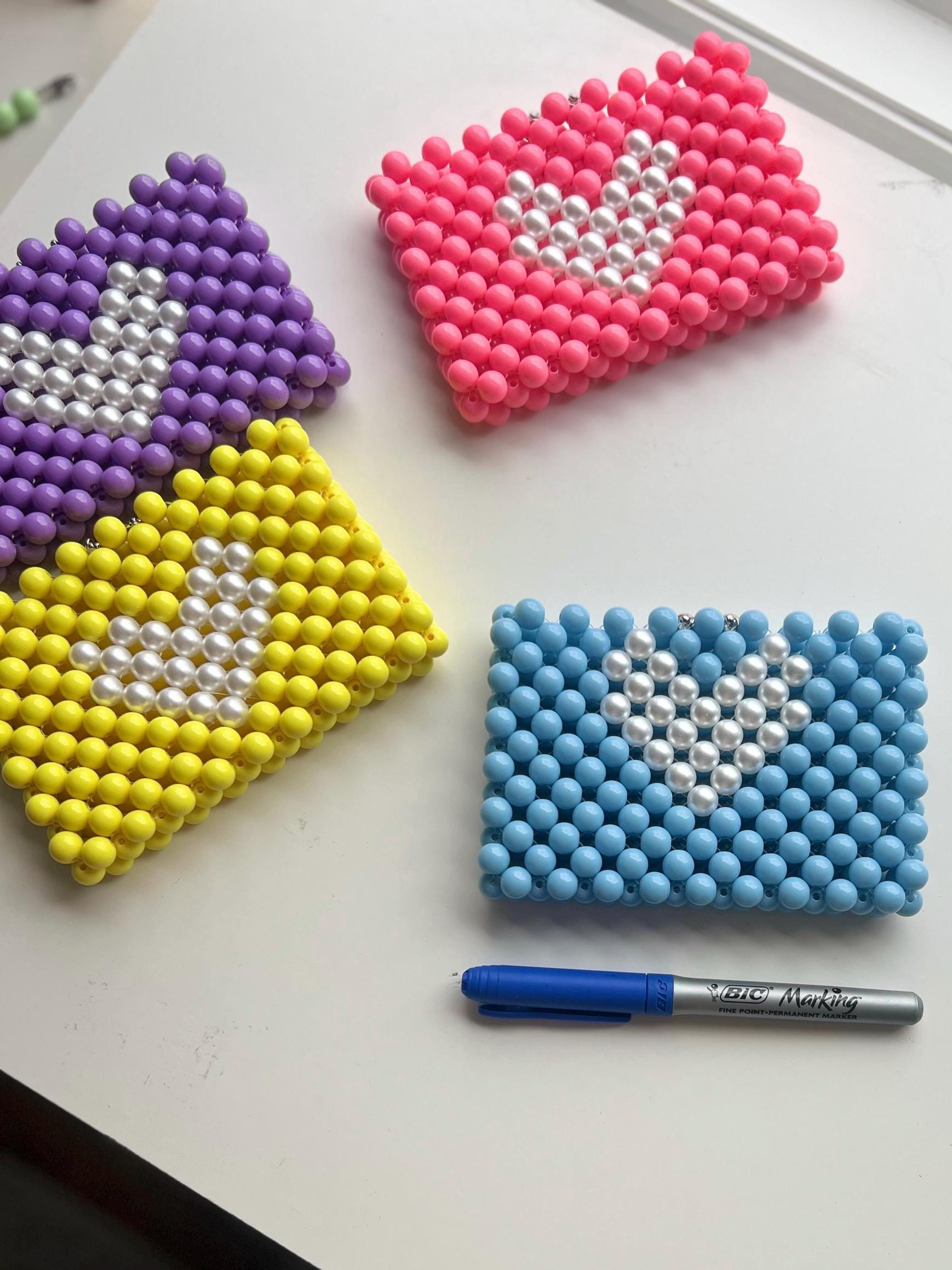 Colorful Beaded Pouch Wallet, Handmade Mini Bag with Magnetic Closure